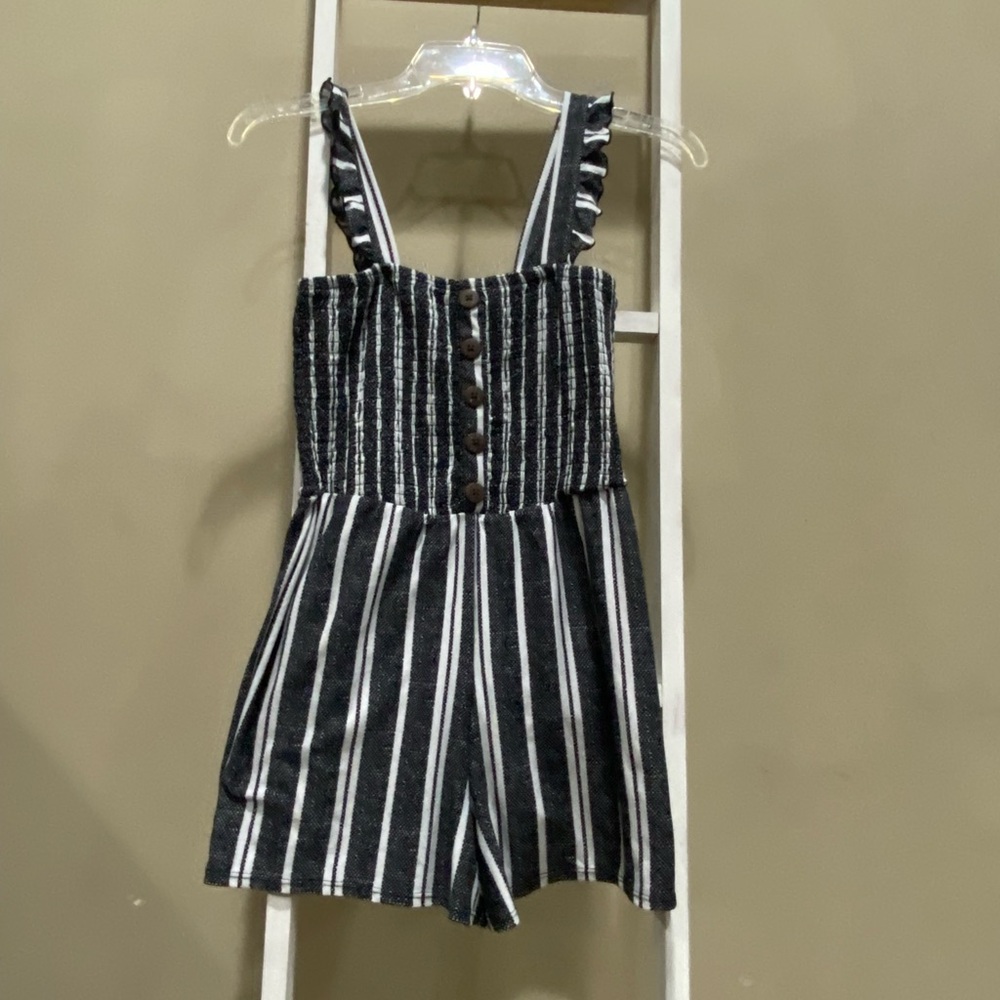 NOBO Black & White Striped Smocked Romper Small (3–5) Ruffle Straps 0225